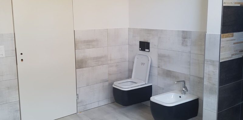 WC- Anlage in Schaffhausen – Fachgerechte Bad- und Wasserinstallationen für Neubauten und Renovierungen.